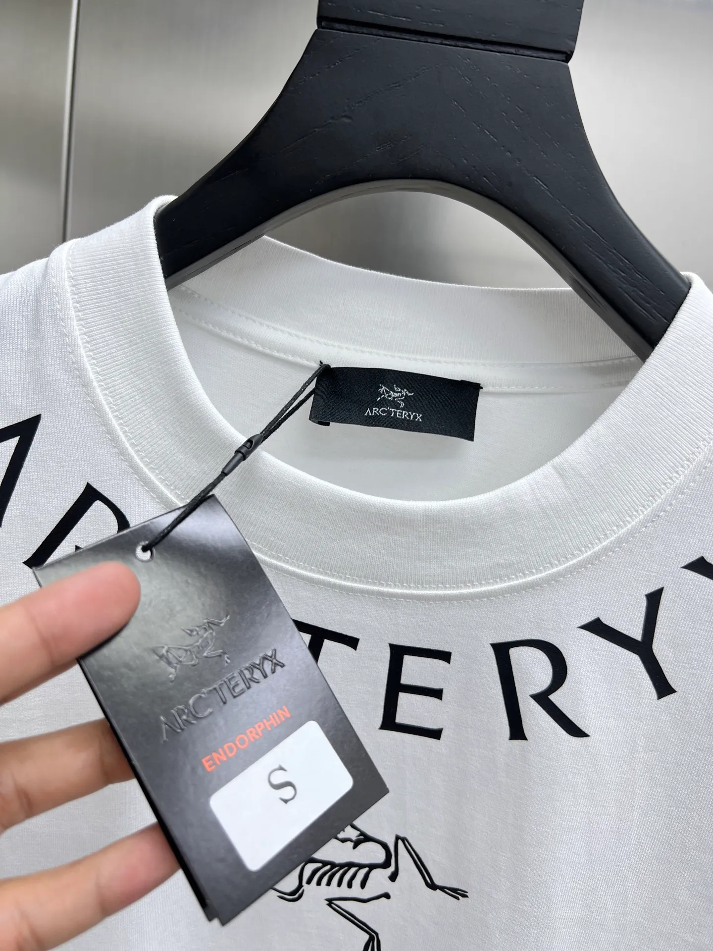 arcteryx🌟New Arrival T T Hot Sale 99 🐎🐎Size：S-XXL Black White 2 Size S 110 54 69 21 M 114 56 71 22 L 118 58 73 22 XL 122 60 75 23 2XL 126 62 77 23
